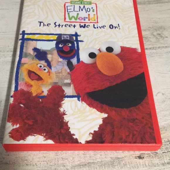 Elmo in Grouchland and Elmo The Street We Live On! Set of two DVD’s - Picture 5 of 7